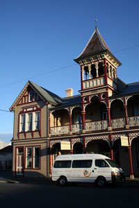 Arthouse Hostel Launceston Bus Pickup